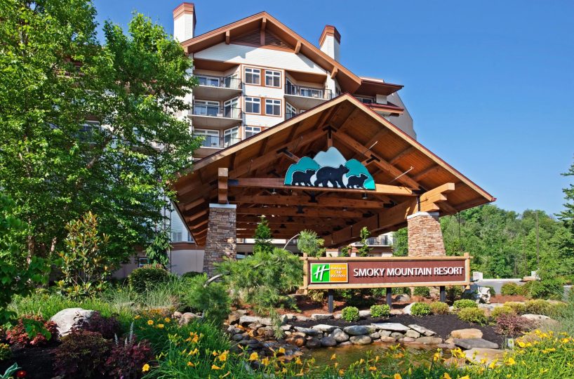 Holiday Inn Smokey Mountains 1